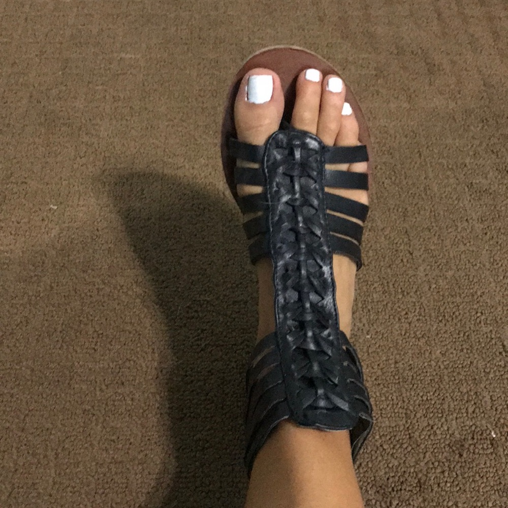 Sandals - Picture 2 of 3